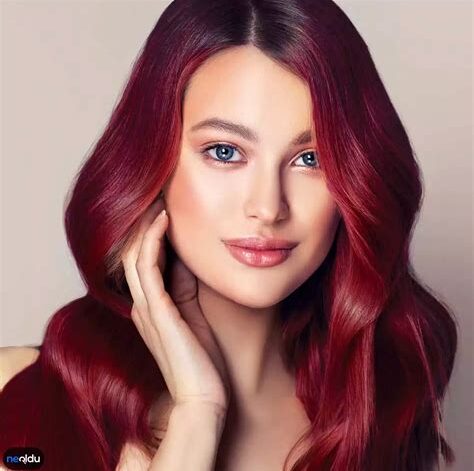 İşte En Popüler Saç Renkleri ve Kullanımı Hakkında Tavsiyeler